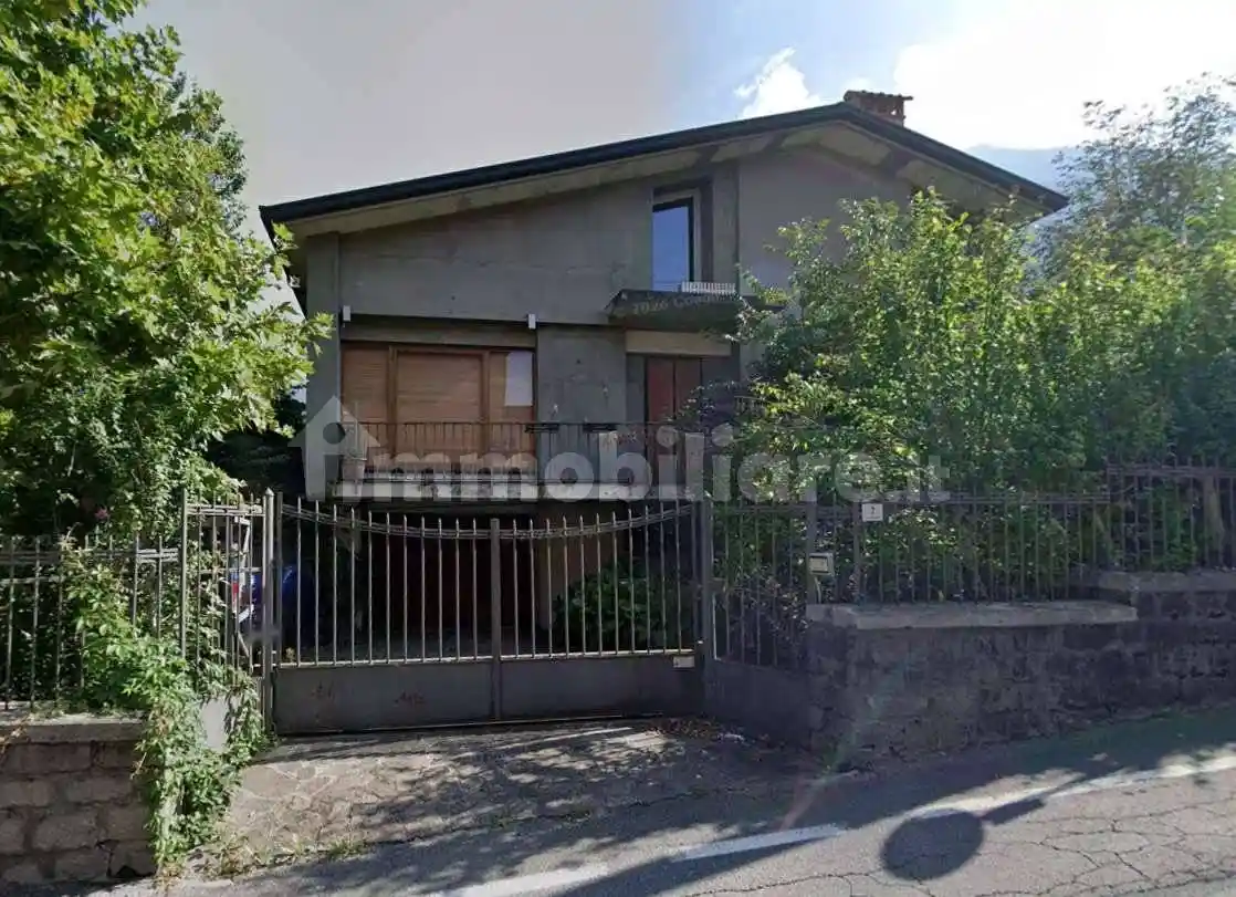 Villa in vendita a Breno