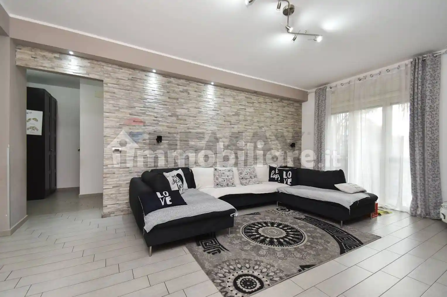 Appartamento in vendita a Tremestieri Etneo