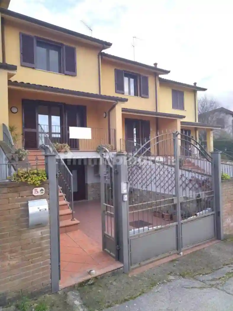 Villetta a schiera - foto 2