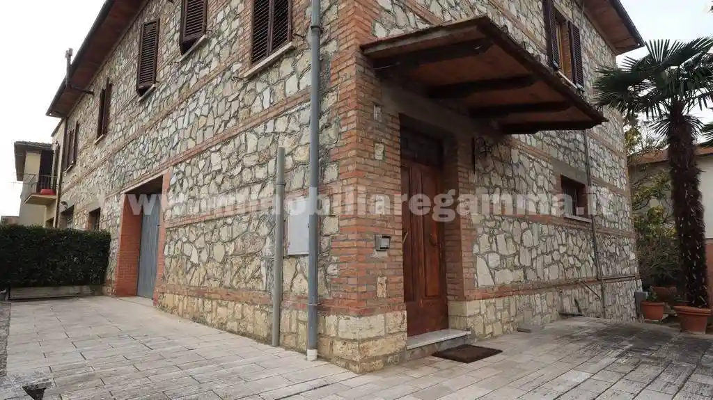 Villa in vendita a Sinalunga