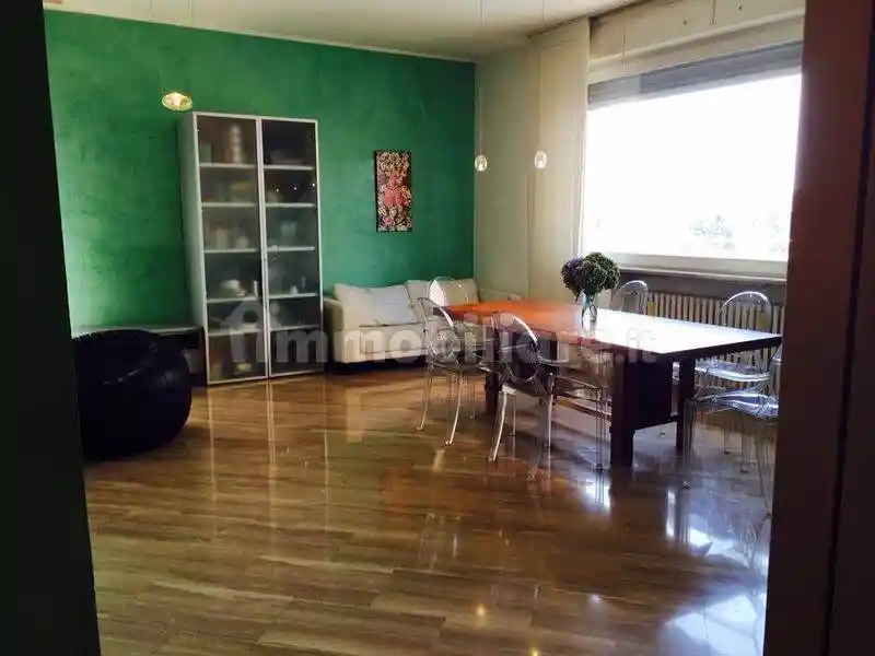 Appartamento in vendita a Piacenza