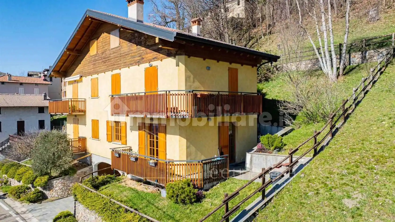 Appartamento in vendita a Bellano