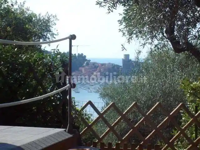 Appartamento in affitto a Lerici