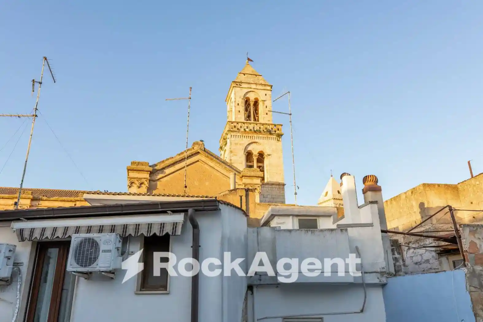 Palazzo - Edificio in vendita a Casamassima