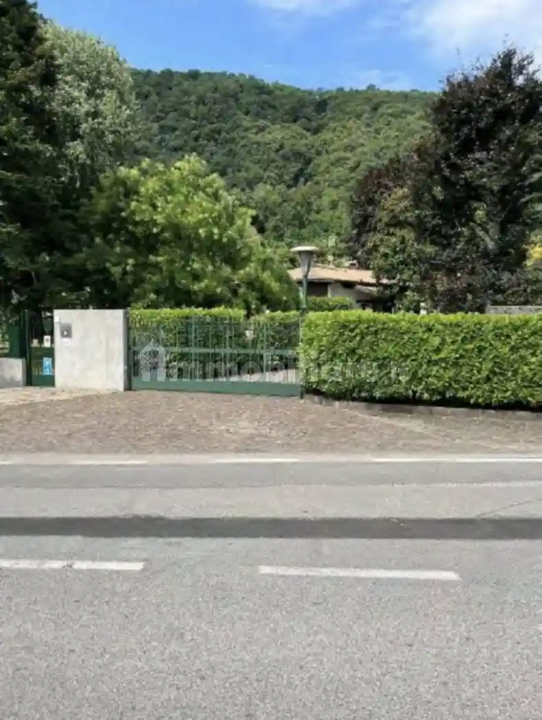 Villa in vendita a Airuno