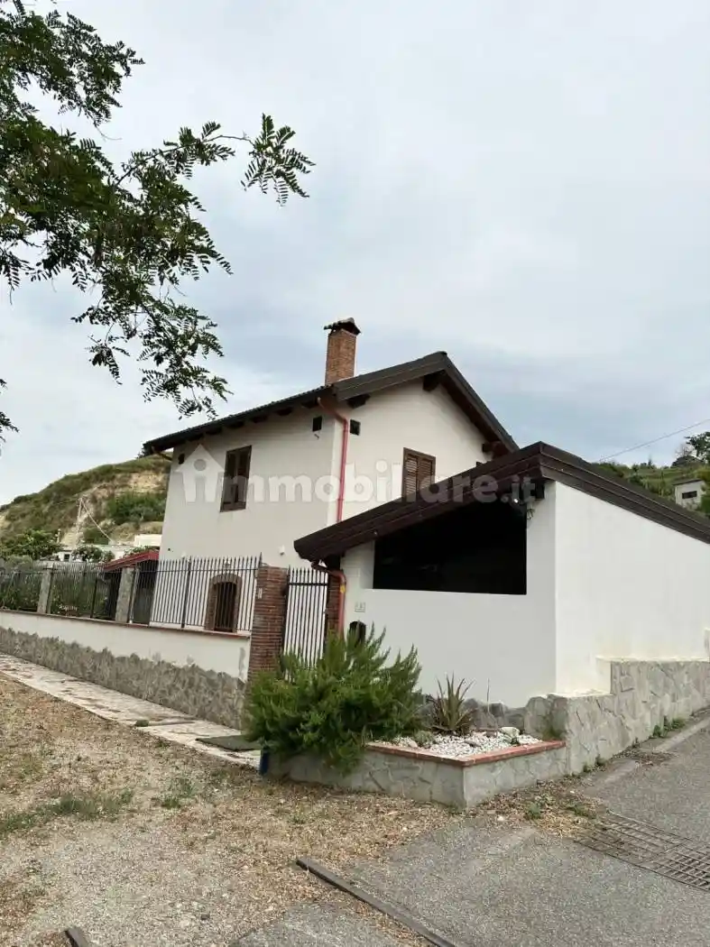 Villa in vendita a Villafranca Tirrena