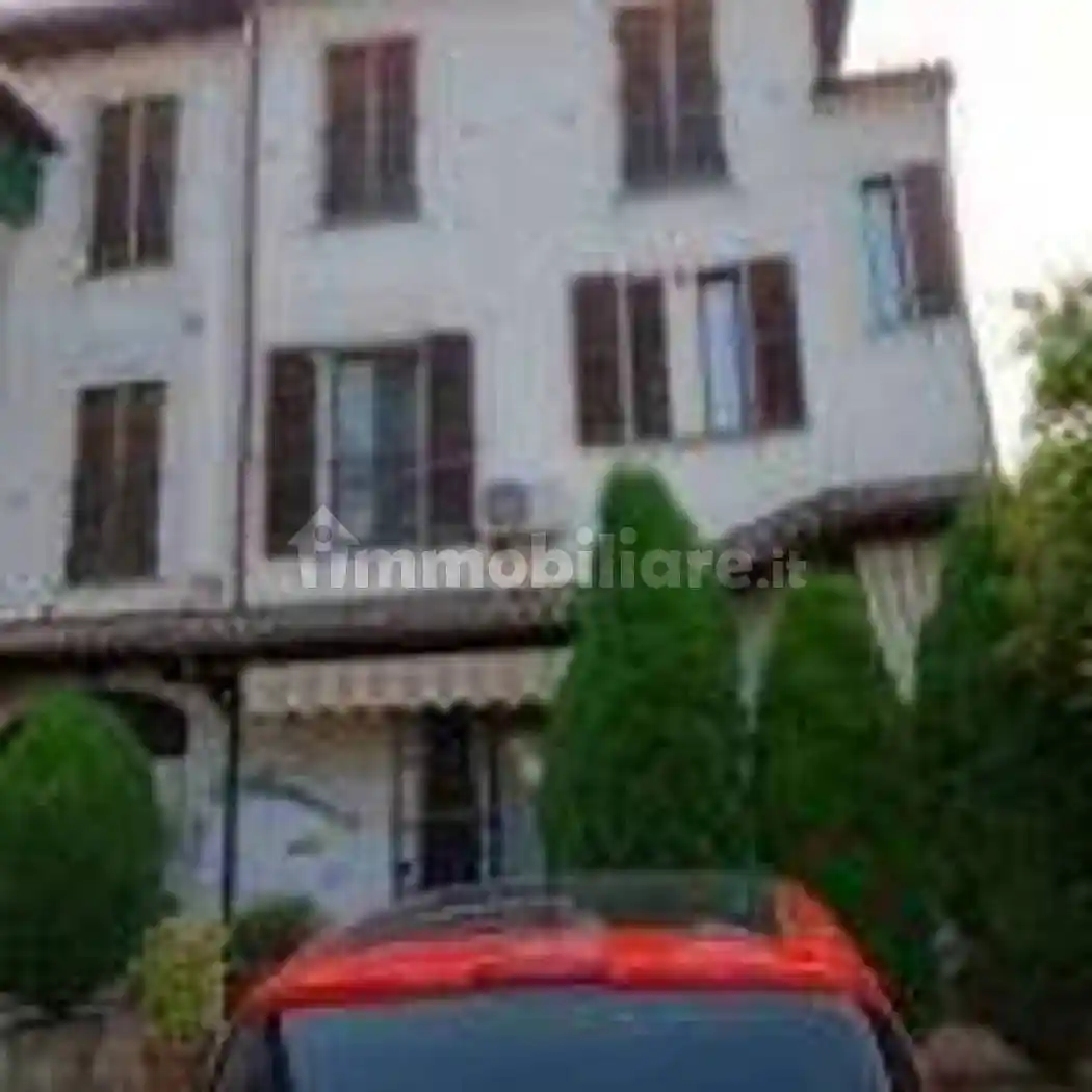 Villa in vendita a Bressana Bottarone