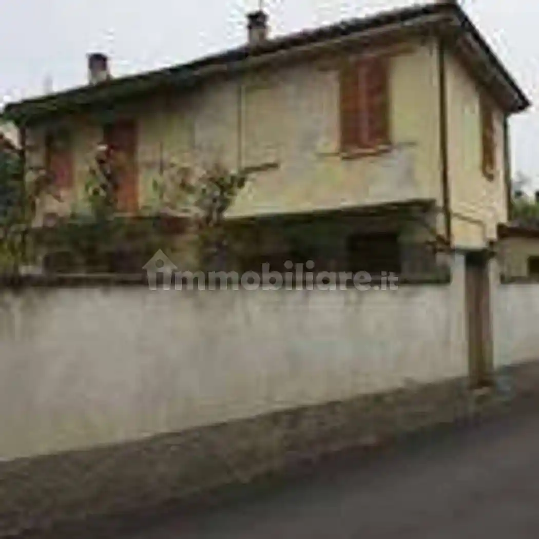 Villa in vendita a Dorno