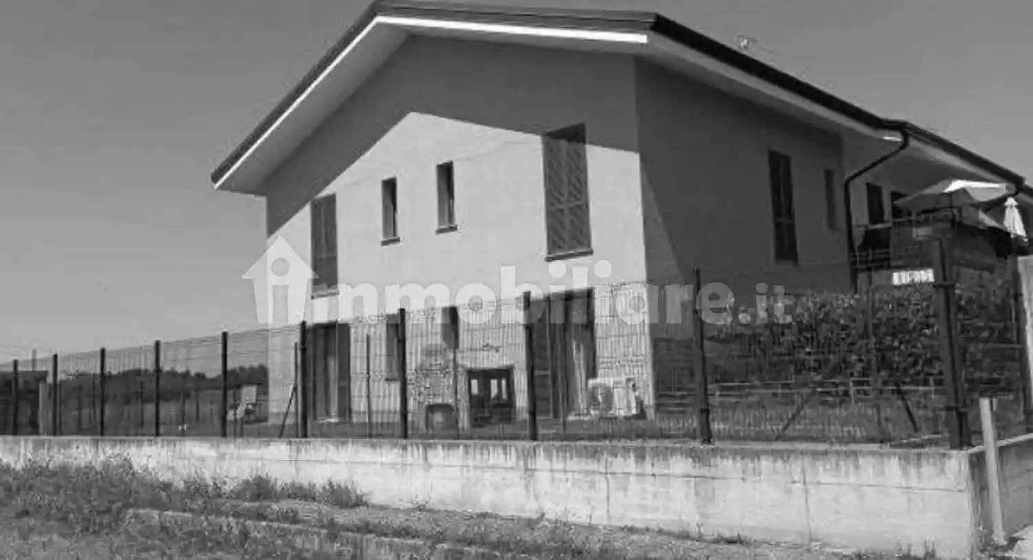 Villa in vendita a Robecco sul Naviglio