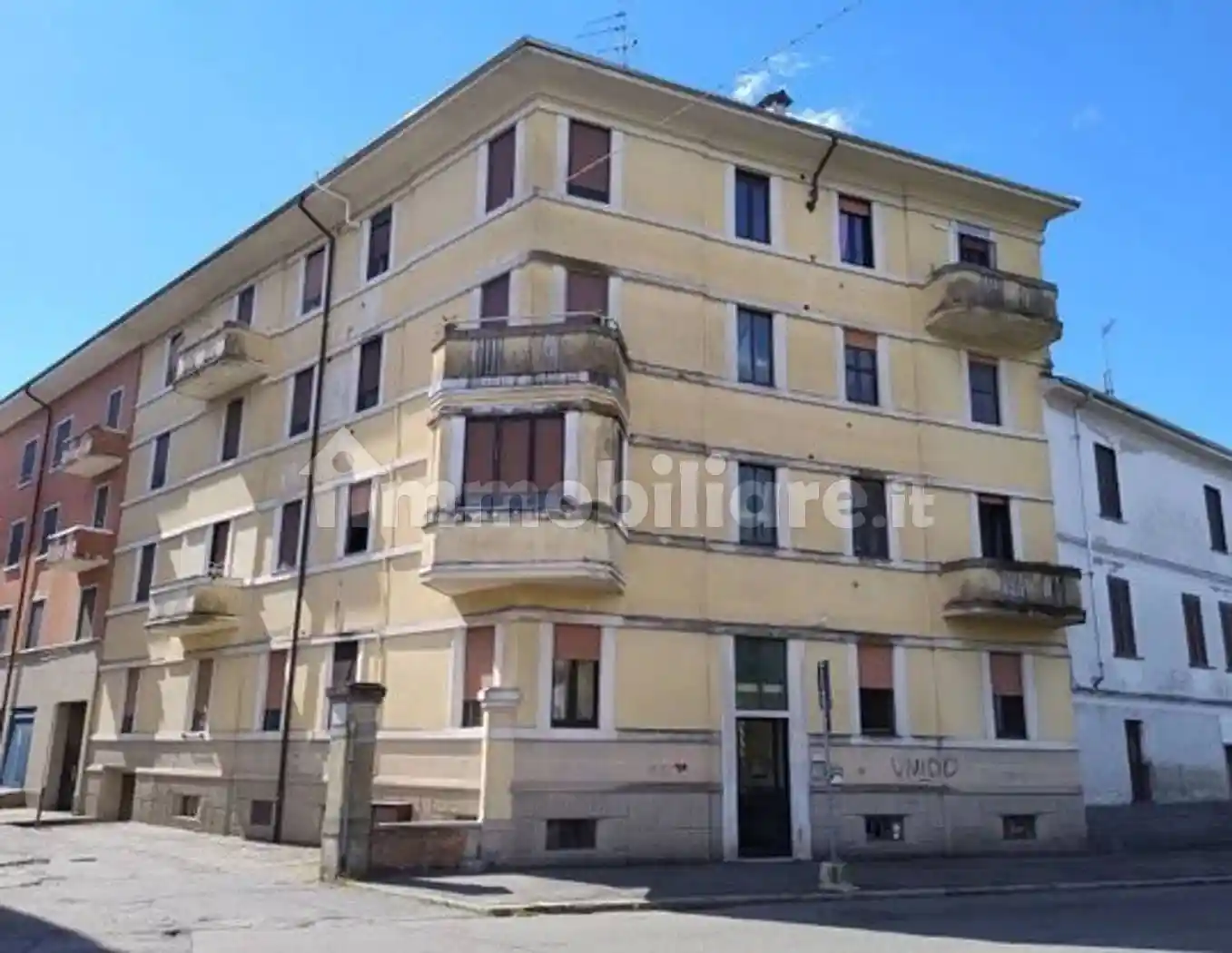 Appartamento in vendita a Novara