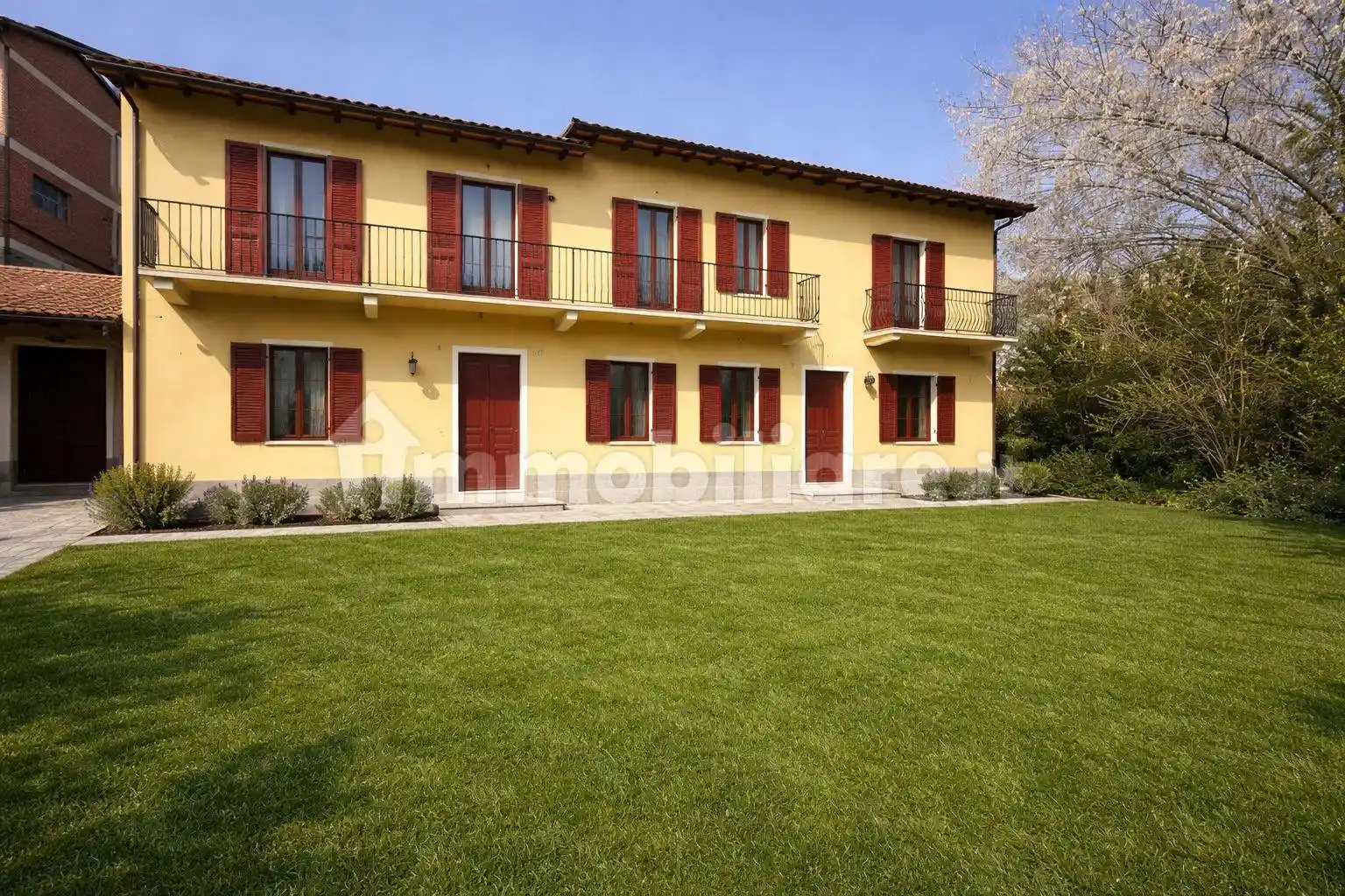 Rustico - Casale in vendita a Monteu Roero