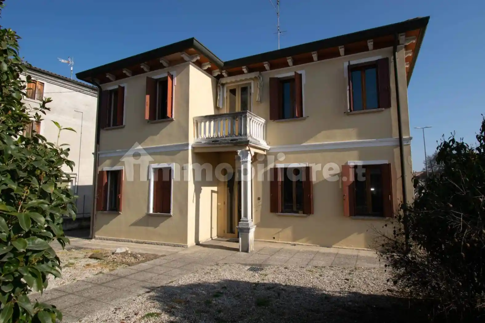 Villa in vendita a Santa Giustina in Colle
