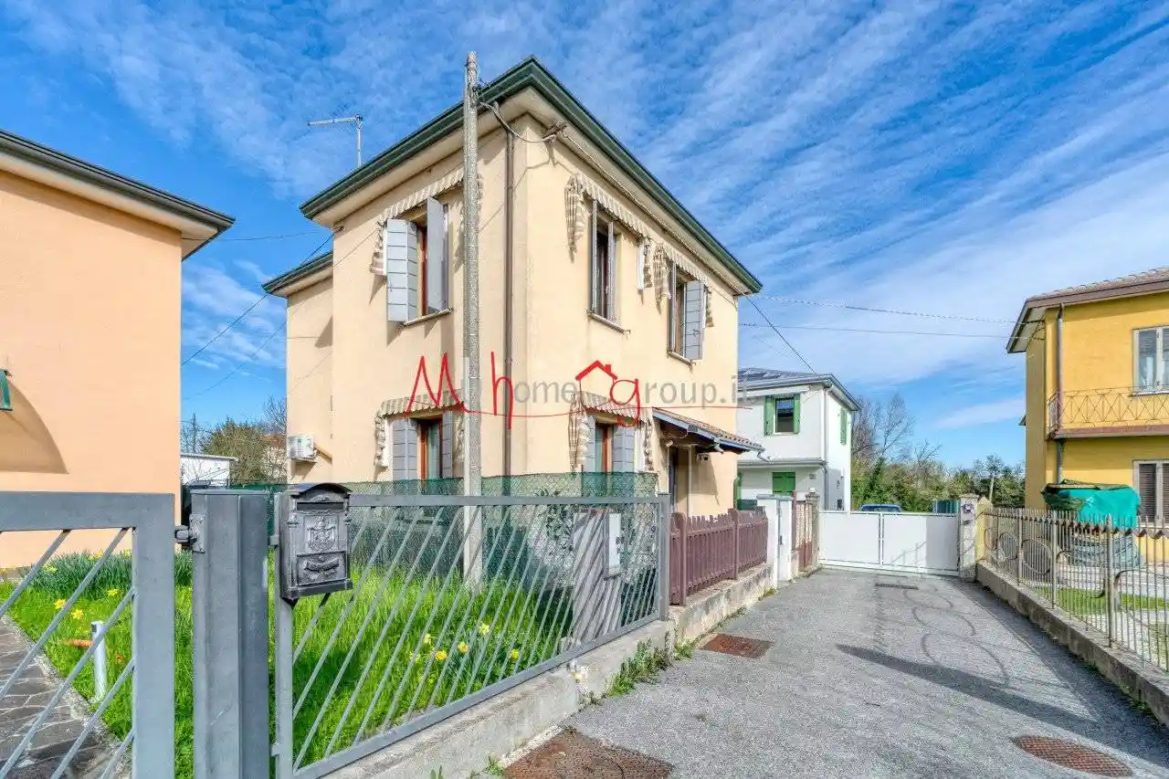 Casa indipendente in vendita a Selvazzano Dentro