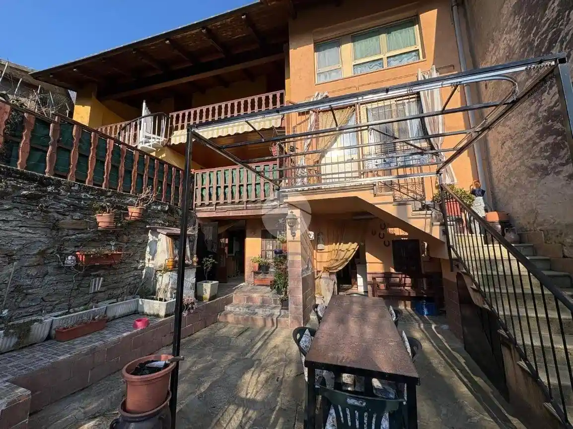 Casa indipendente in vendita a Cuorgnè