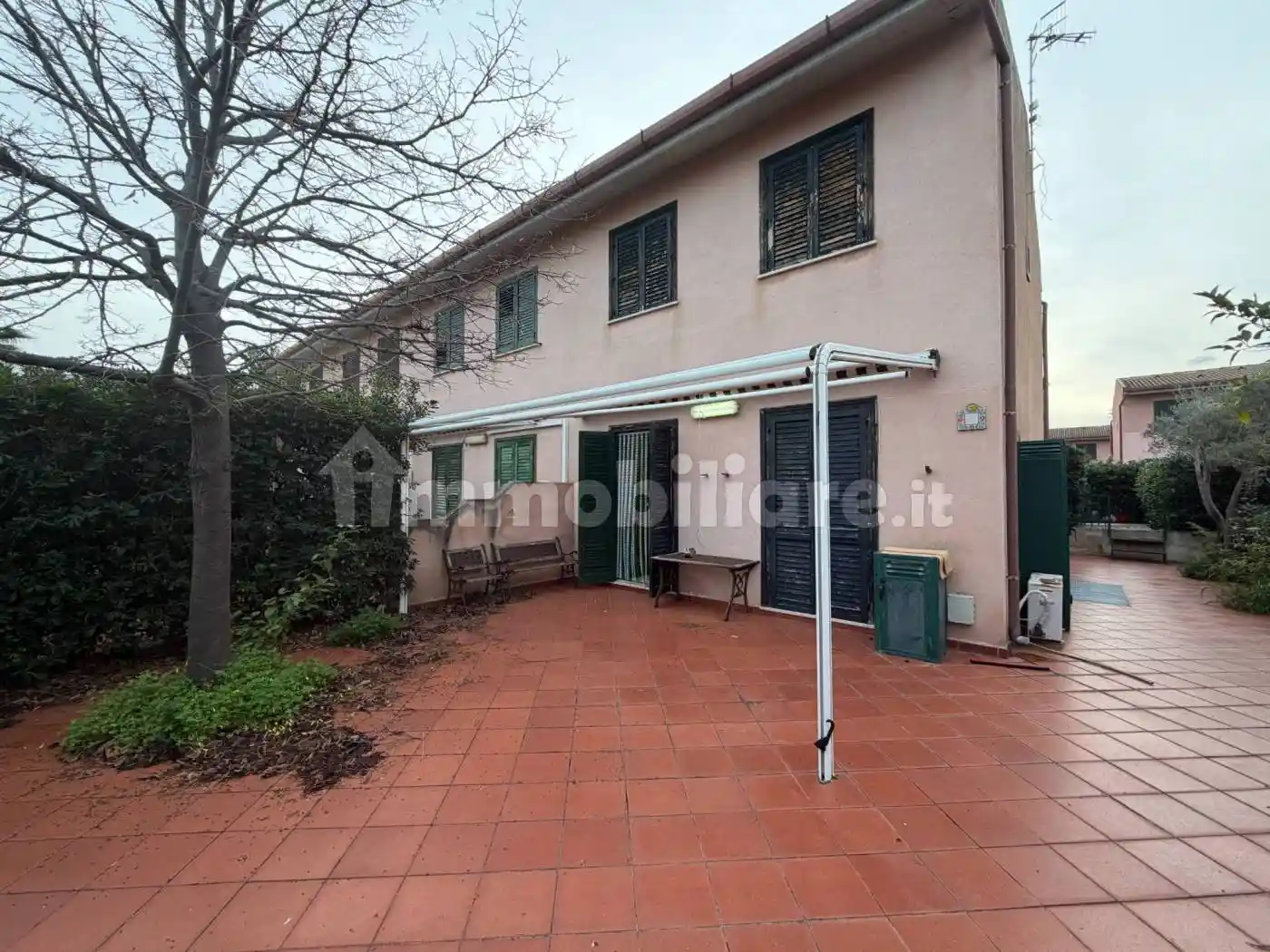 Villa in vendita a Campofelice di Roccella