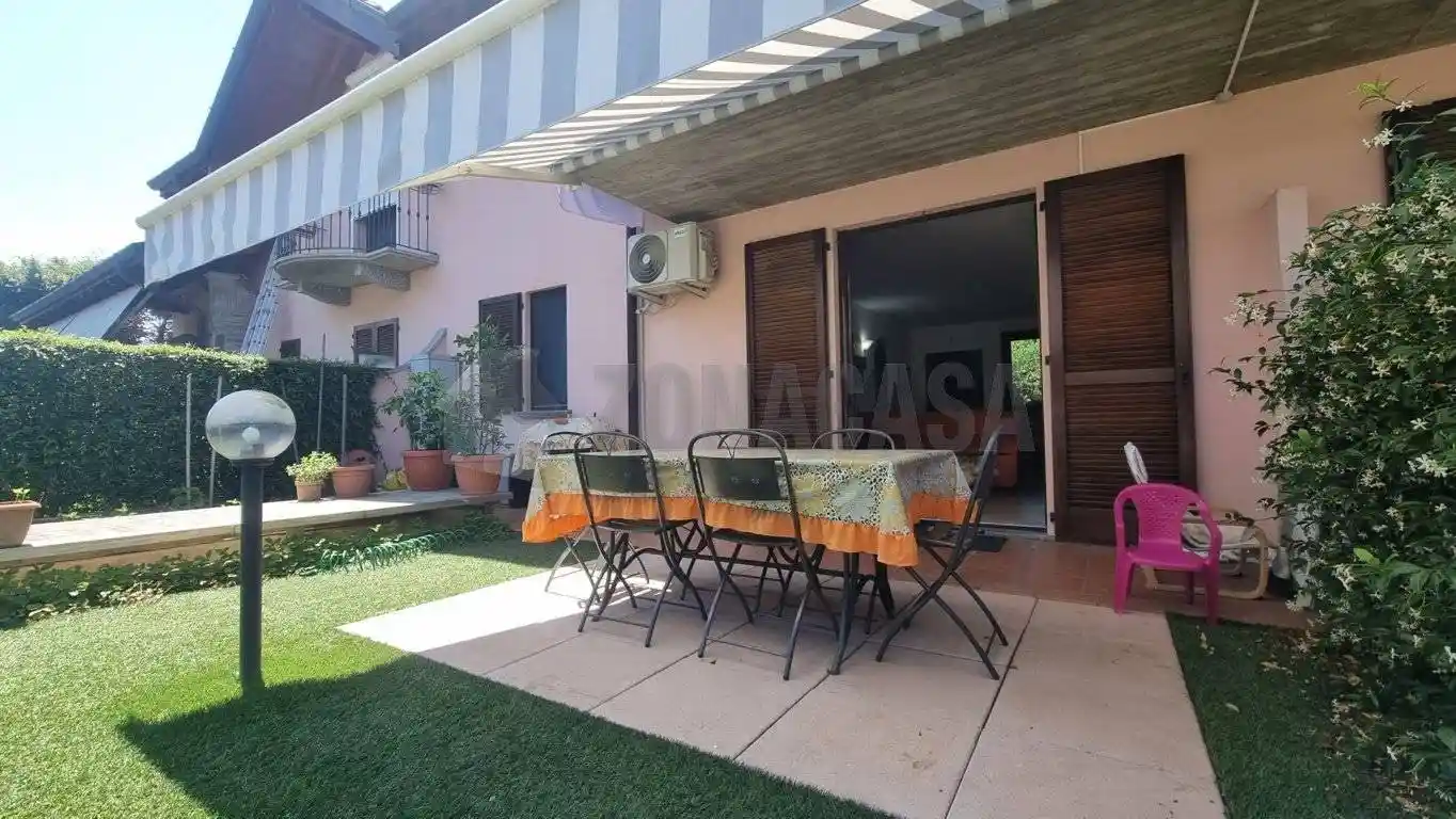 Villetta a schiera in vendita a Vergiate