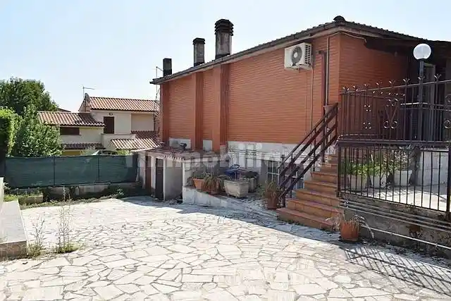 Appartamento in vendita a Rignano Flaminio