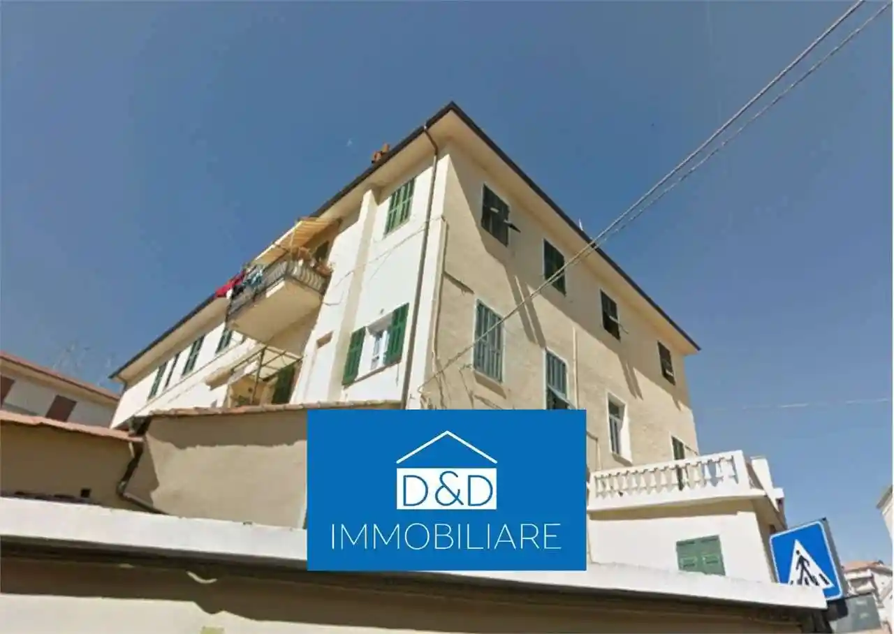 Appartamento in vendita a Imperia