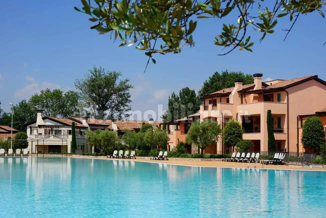 Appartamento in vendita a Peschiera del Garda