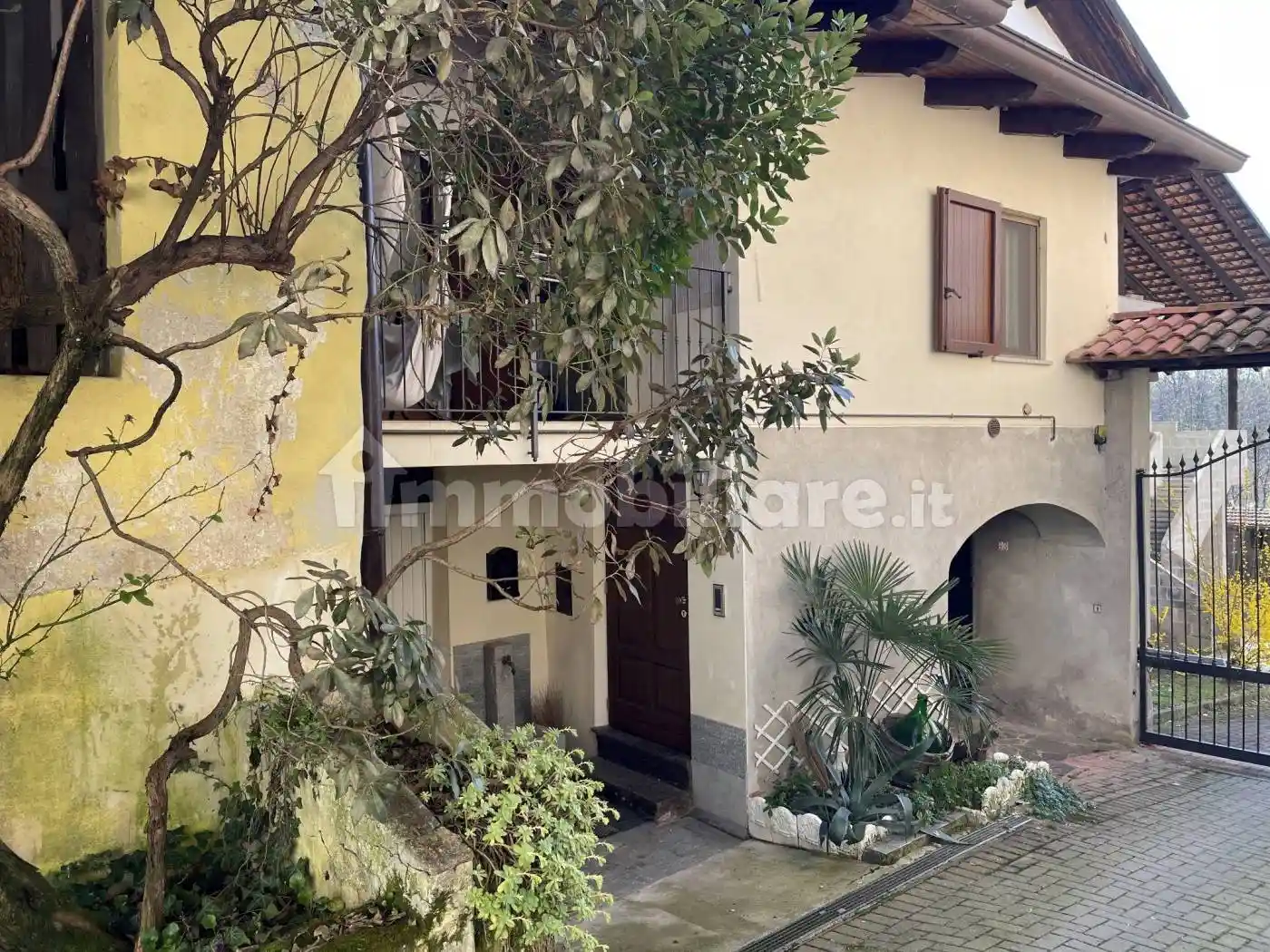 Casa indipendente in affitto a Roasio