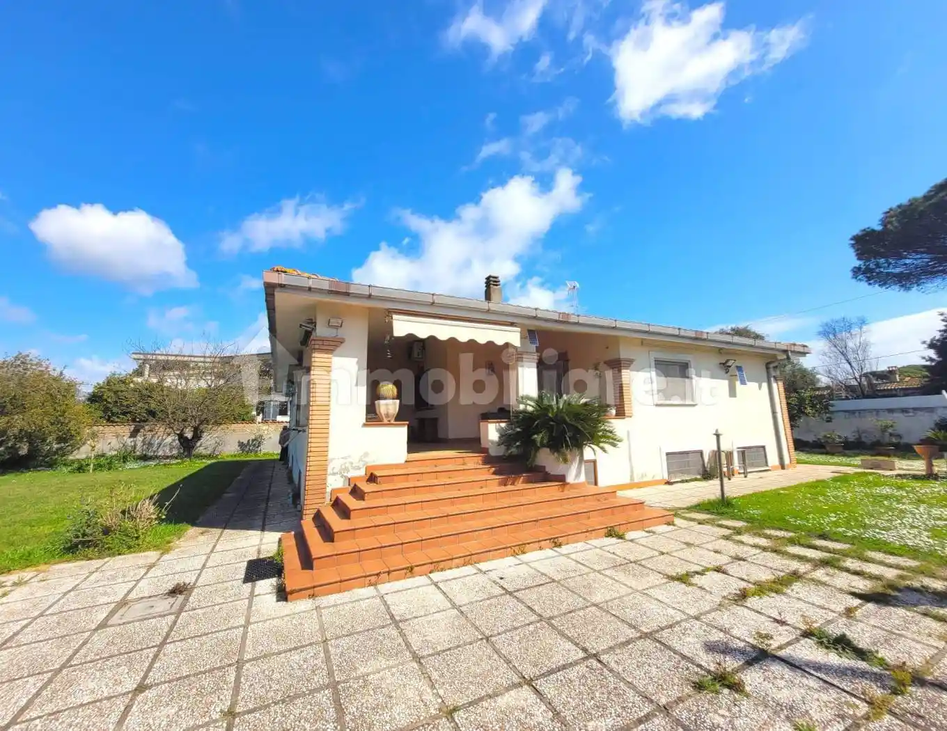 Villa in vendita a Nettuno