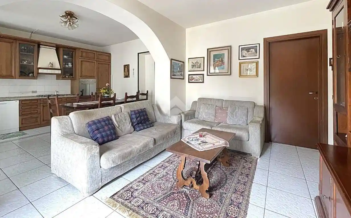 Appartamento in vendita a Cadorago