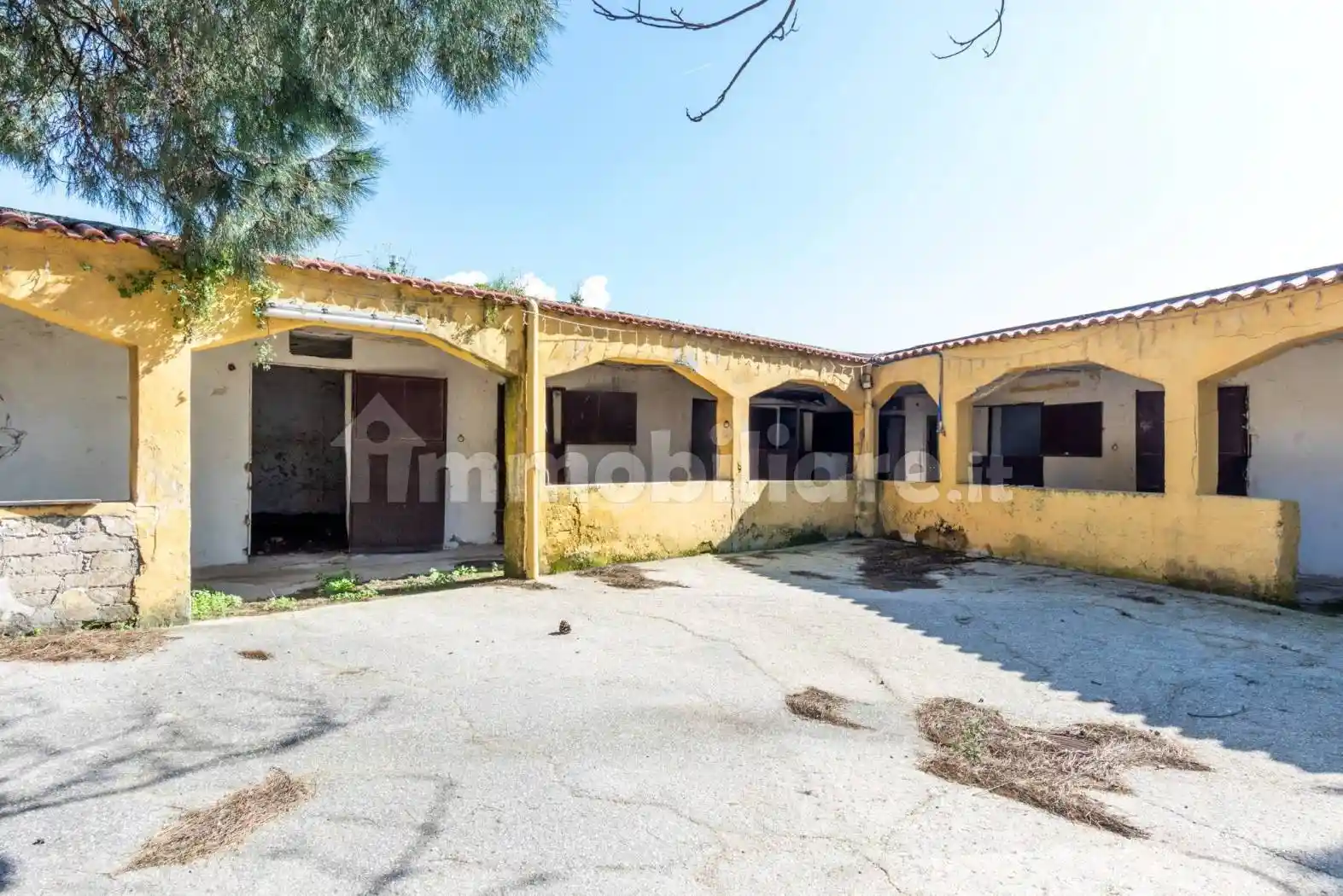 Palazzo - Edificio in vendita a Marano di Napoli