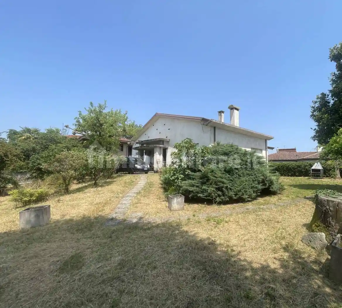 Villa in vendita a Pradamano