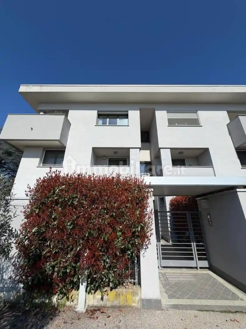 Appartamento in affitto a Correzzana