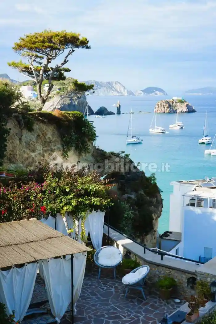 Appartamento in vendita a Ponza