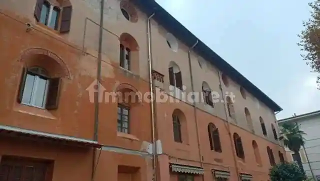 Appartamento in vendita a Varano Borghi