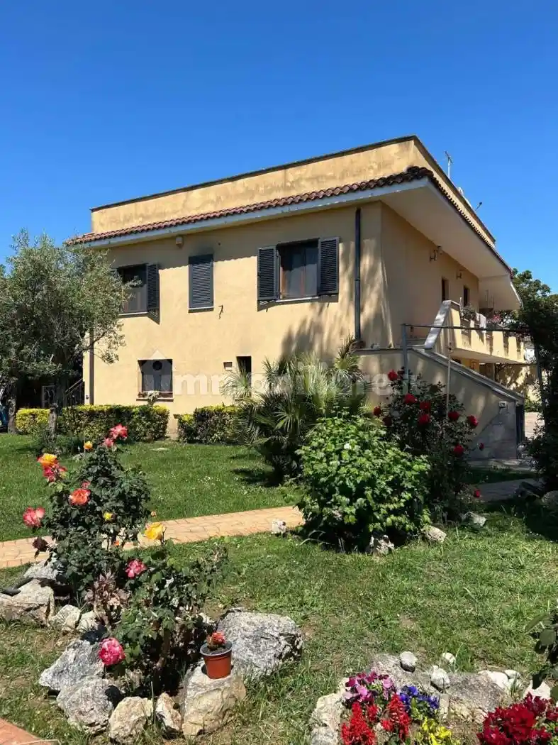 Villa in vendita a Ardea