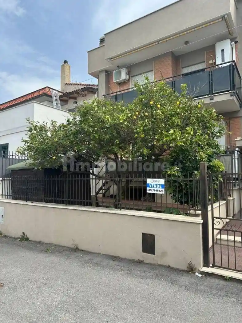 Appartamento in vendita a Civitavecchia