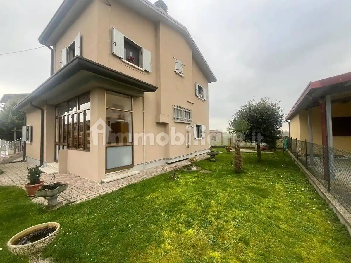 Villa in vendita a Porto Viro