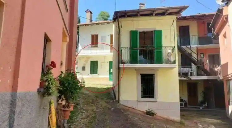 Appartamento in vendita a Cassano Valcuvia