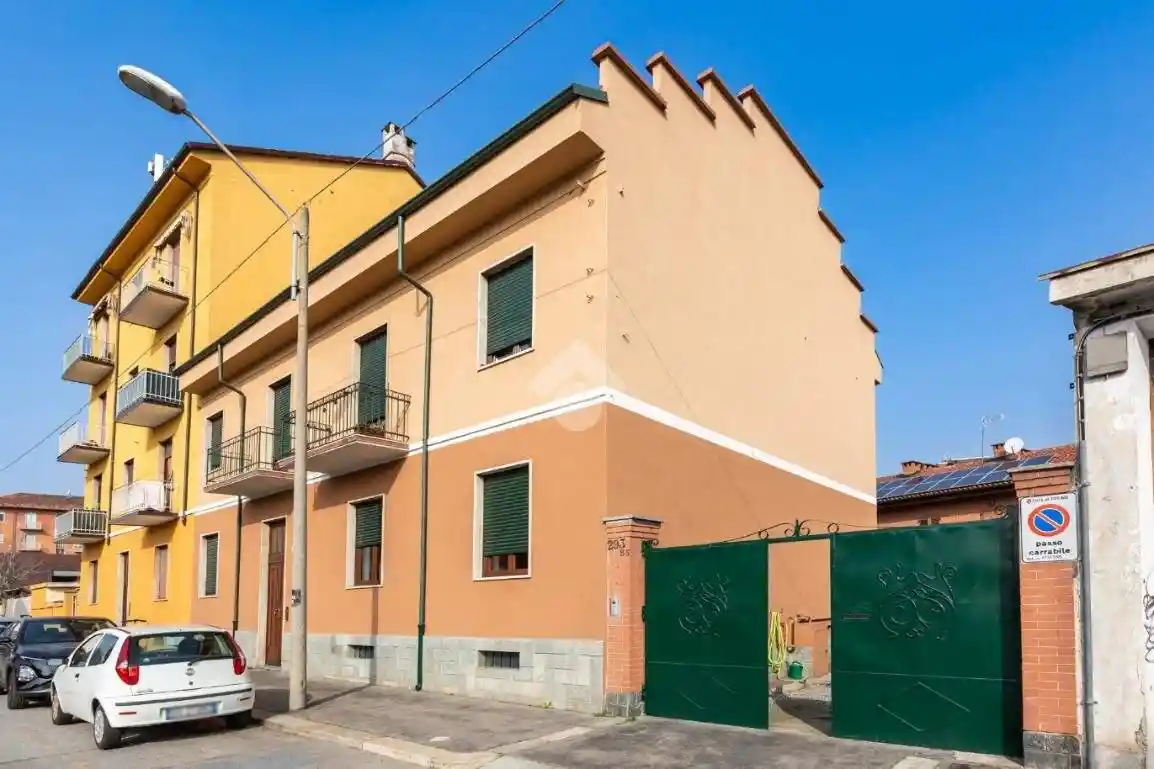 Casa indipendente in vendita a Torino