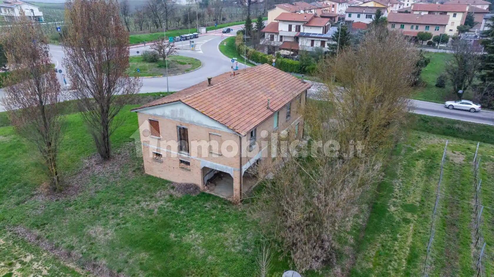 Villa in vendita a Mordano