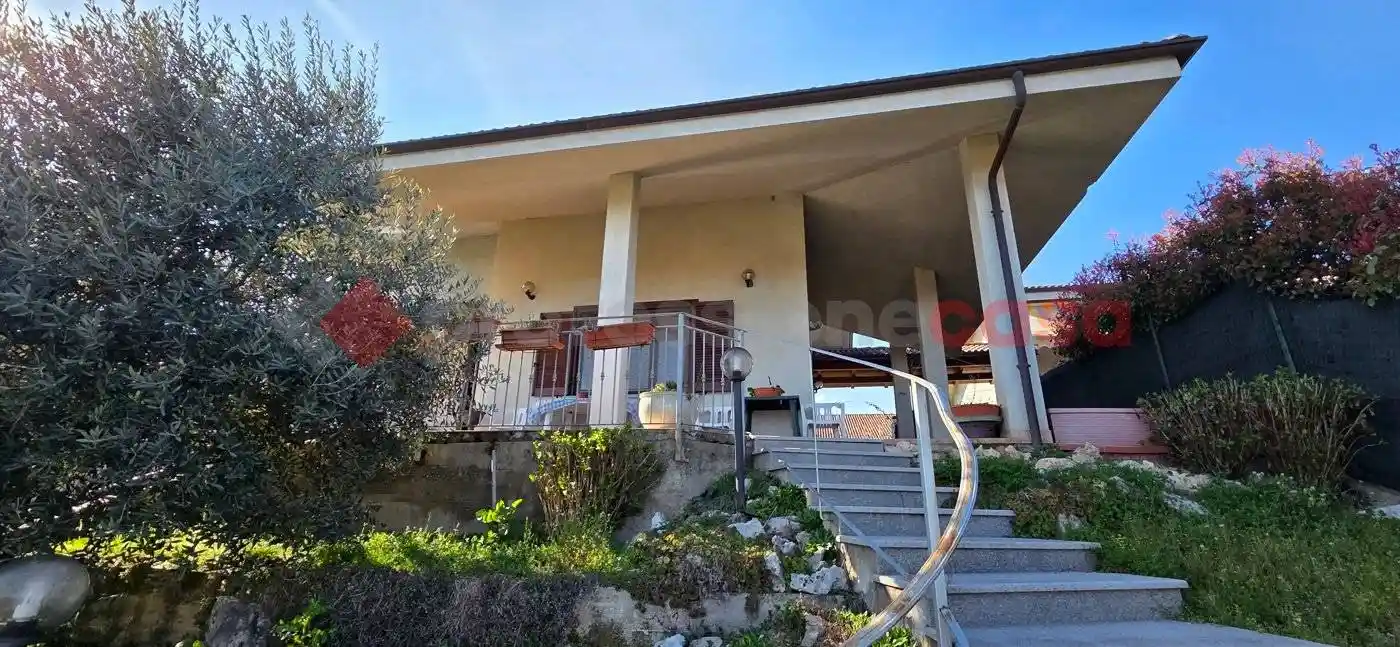 Villa in vendita a Cantalupa