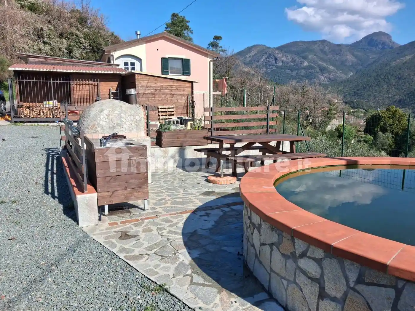 Casa indipendente in vendita a Casarza Ligure