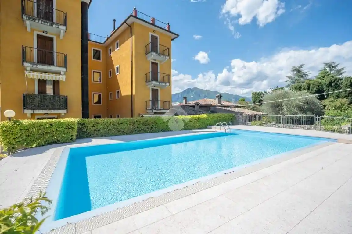 Appartamento in vendita a Torri del Benaco