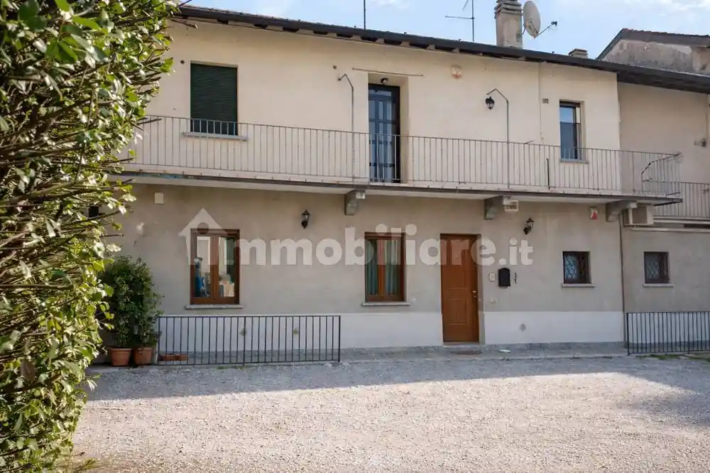 Appartamento in vendita a Bulgarograsso