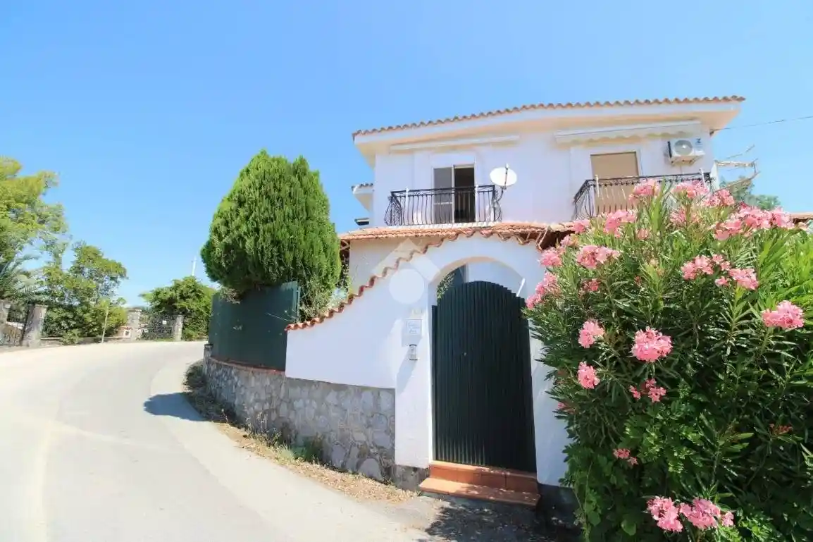 Villa in vendita a Vibonati