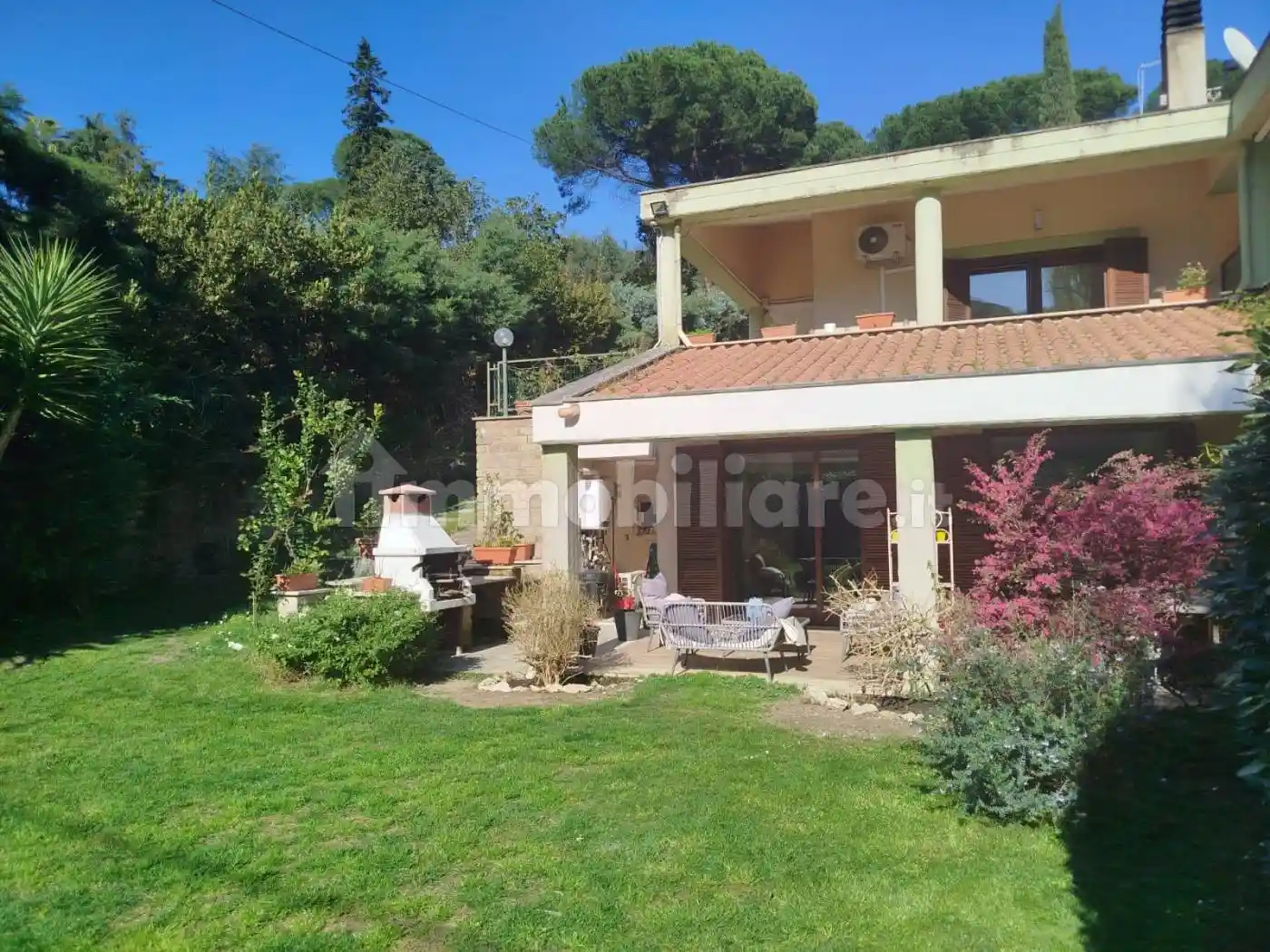 Villa in vendita a Castelnuovo di Porto