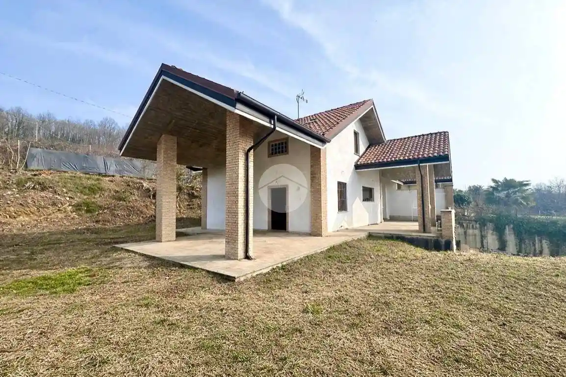Villa in vendita a Reano