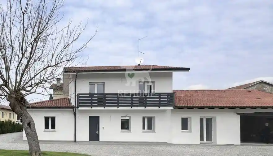 Villa in vendita a Tavagnacco