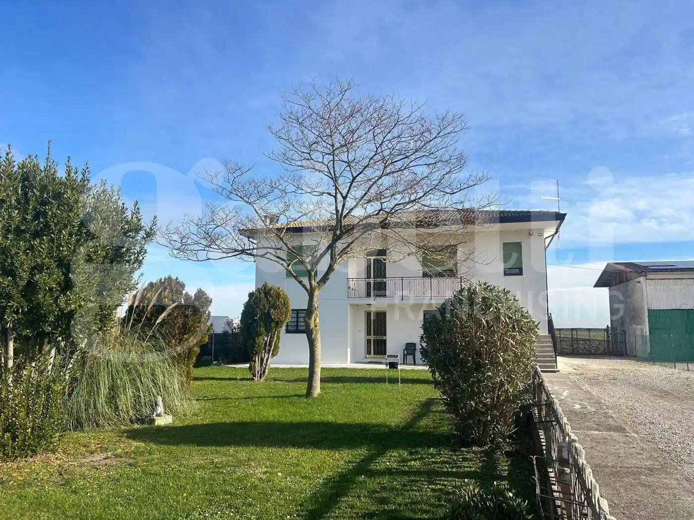 Villa in vendita a Gavello