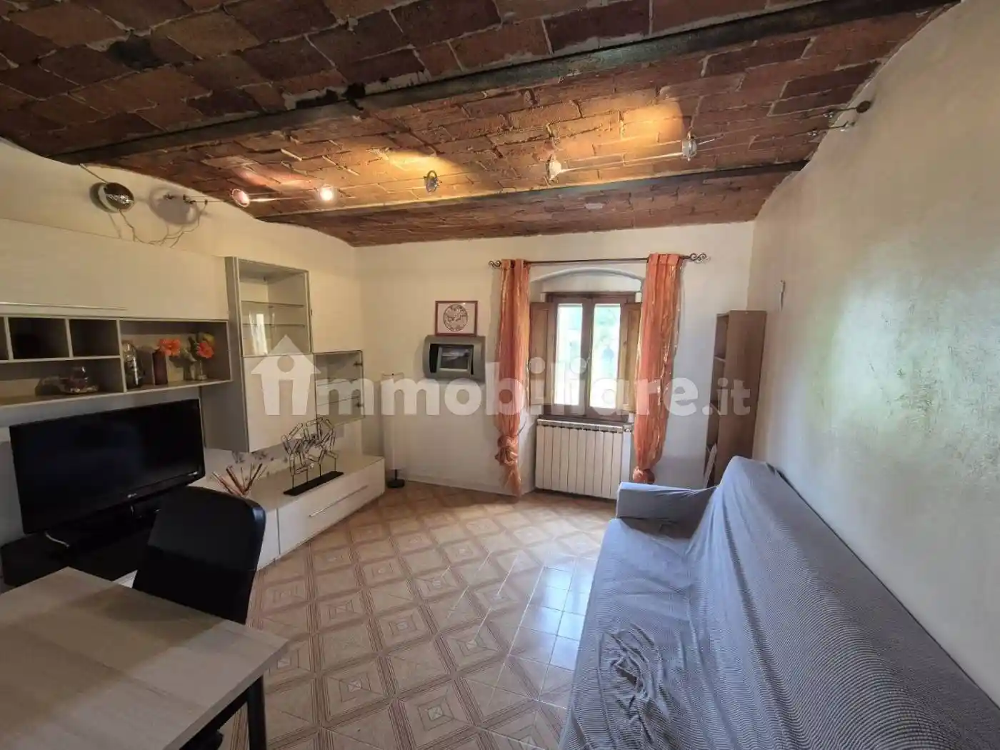 Appartamento in affitto a Reggello