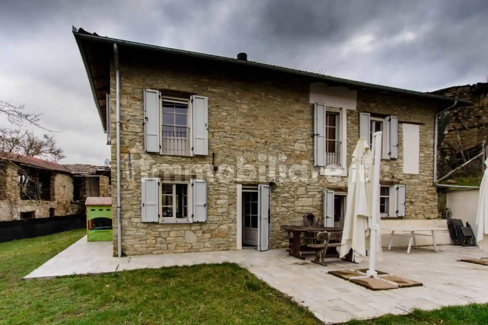 Villa in vendita a Cantalupo Ligure