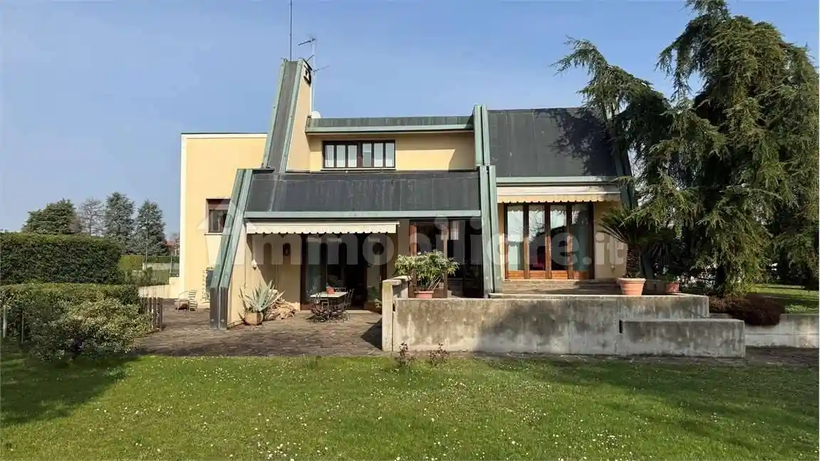 Villa in vendita a San Giovanni al Natisone