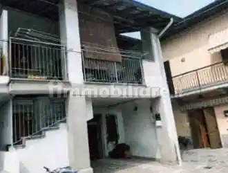 Appartamento in vendita a Biandronno